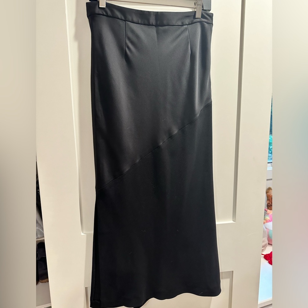 M. Martin column skirt